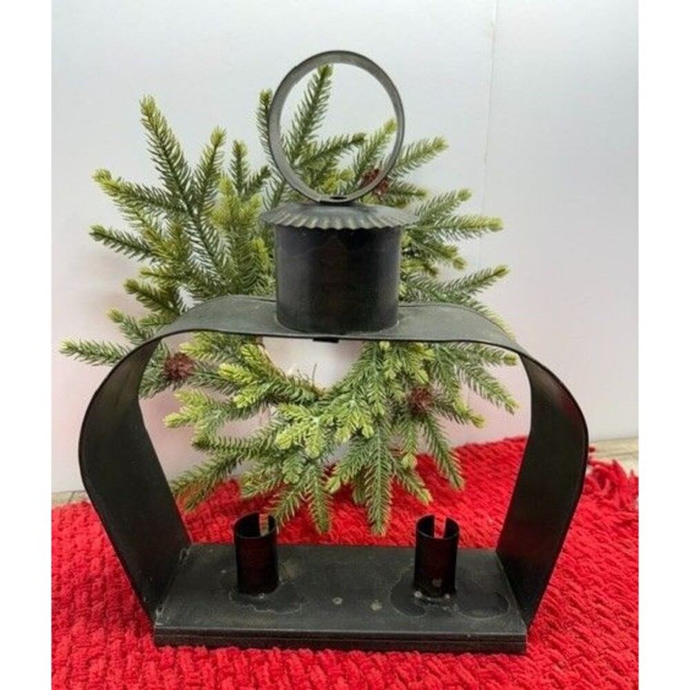 VINTAGE PRIMITIVE COLONIAL TIN DOUBLE CANDLE LANTERN WITH HANDLE 11"T